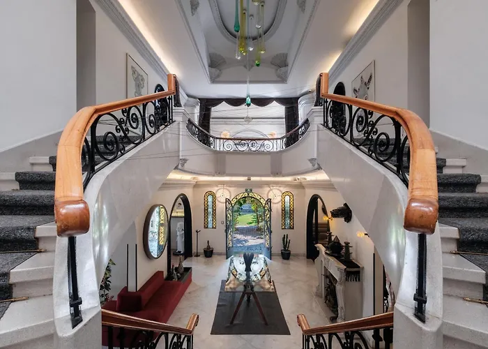 Hotel Pug Seal Polanco Allan Poe 5*