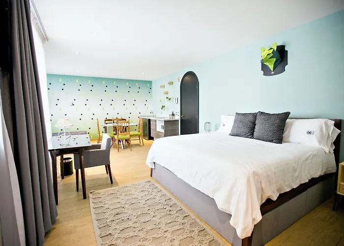 Pug Seal Polanco Allan Poe Hotel 5*