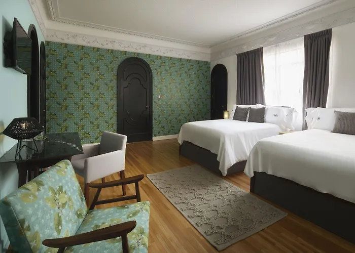 Pug Seal Polanco Allan Poe Hotel