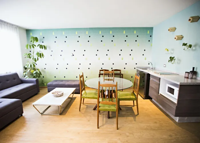 Hotel Pug Seal Polanco Allan Poe 5*